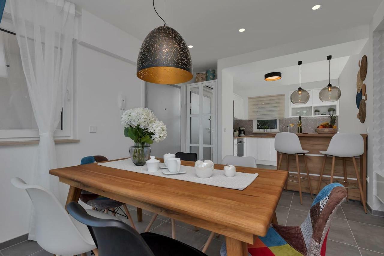 ماكارسكا Charming Apartment Tissa With Sea View المظهر الخارجي الصورة
